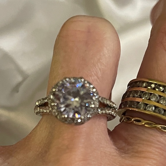 Beautiful Simulated Diamond Solitaire in a Silver  Setting. Sizes 7 & 8 - Picture 4 of 5